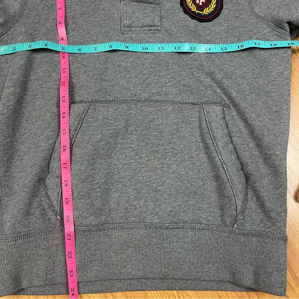 Abercrombie & Fitch Vintage Muscle Fit Gray Henley Mock Neck Sweatshirt - Picture 5 of 13